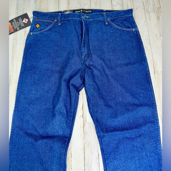 Wrangler FR HRC2 2112 Men's Straight Leg Blue Denim Jeans 40x30 NWT - Picture 3 of 11
